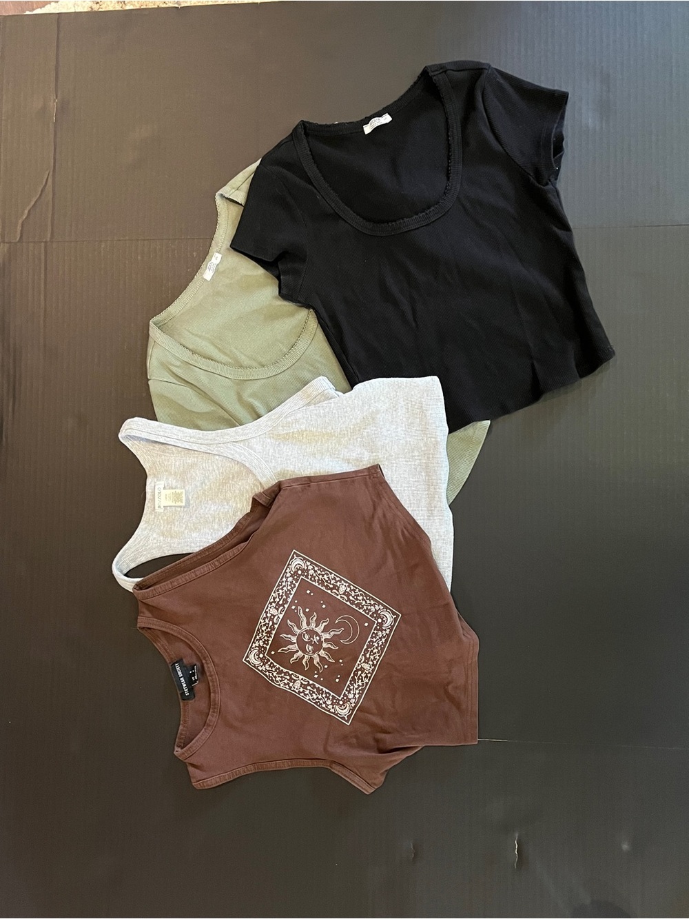 Women’s Scoop Neck & Tank Top Set - Black, Olive, Heather Gray, Brown